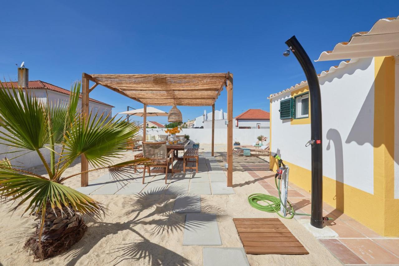 Sandy Villa, By Timecooler Villa *